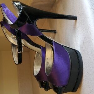 Bebe Royal Purple Satin and Black leather Stiletto Heels in SZ 8